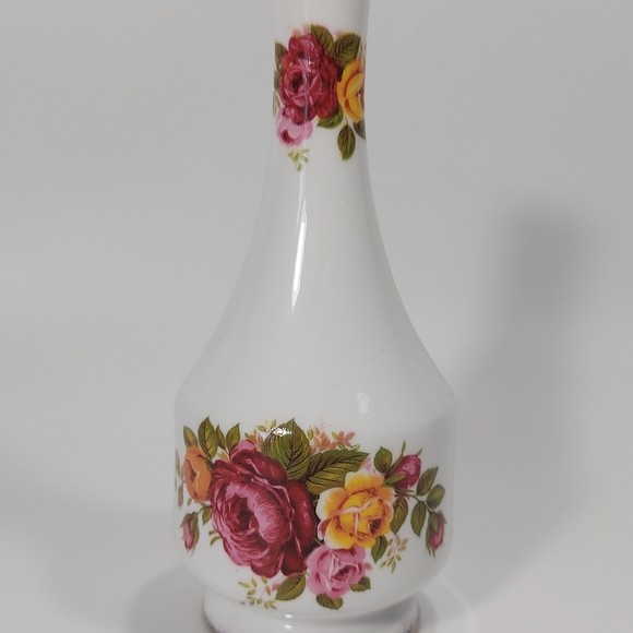 Cottage Rose Floral Fine Bone China Small Bud Aase - Picture 4 of 8